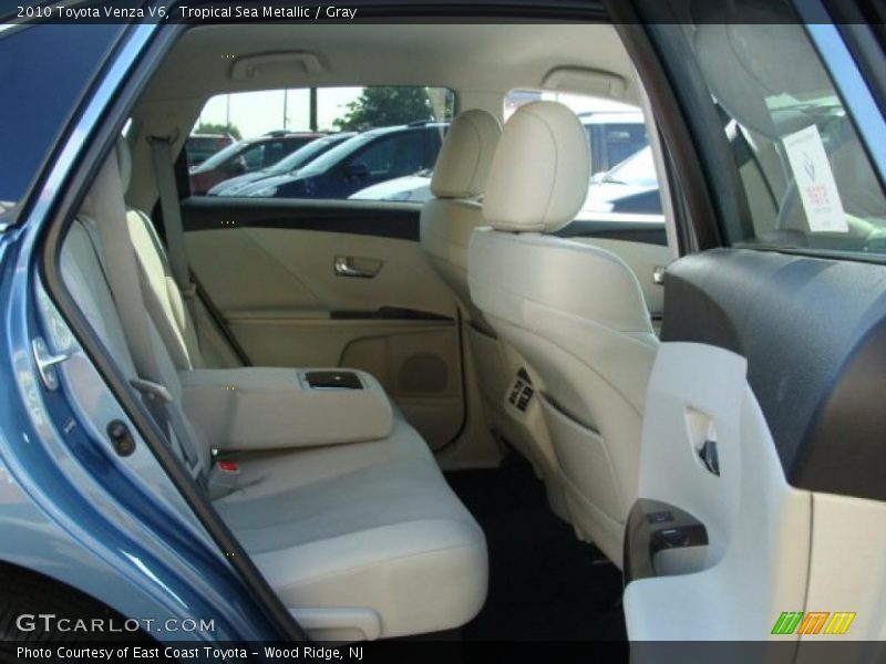 Tropical Sea Metallic / Gray 2010 Toyota Venza V6