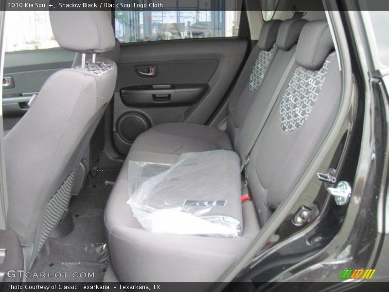 Shadow Black / Black Soul Logo Cloth 2010 Kia Soul +