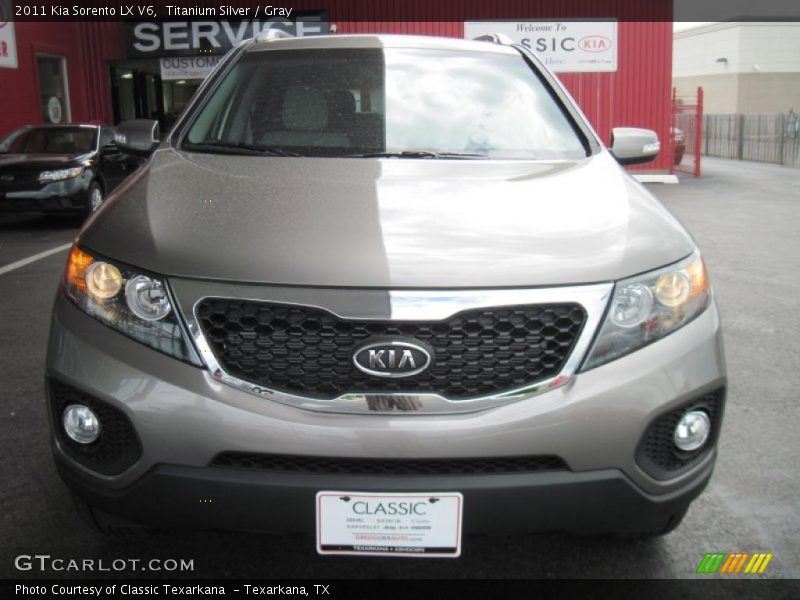 Titanium Silver / Gray 2011 Kia Sorento LX V6