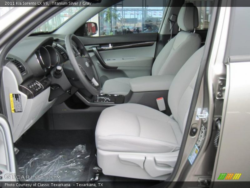 Titanium Silver / Gray 2011 Kia Sorento LX V6