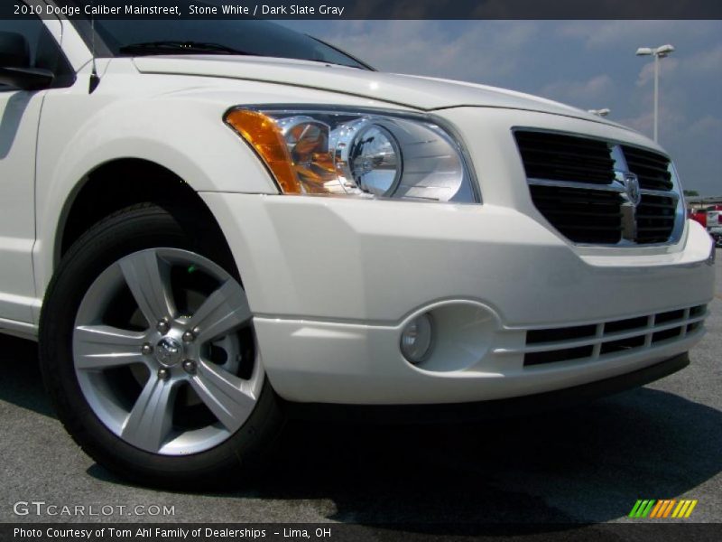 Stone White / Dark Slate Gray 2010 Dodge Caliber Mainstreet