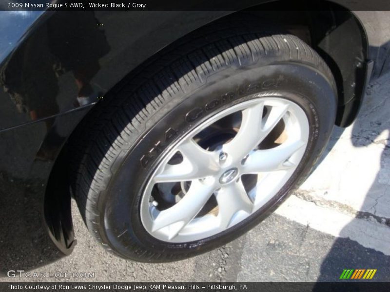 Wicked Black / Gray 2009 Nissan Rogue S AWD