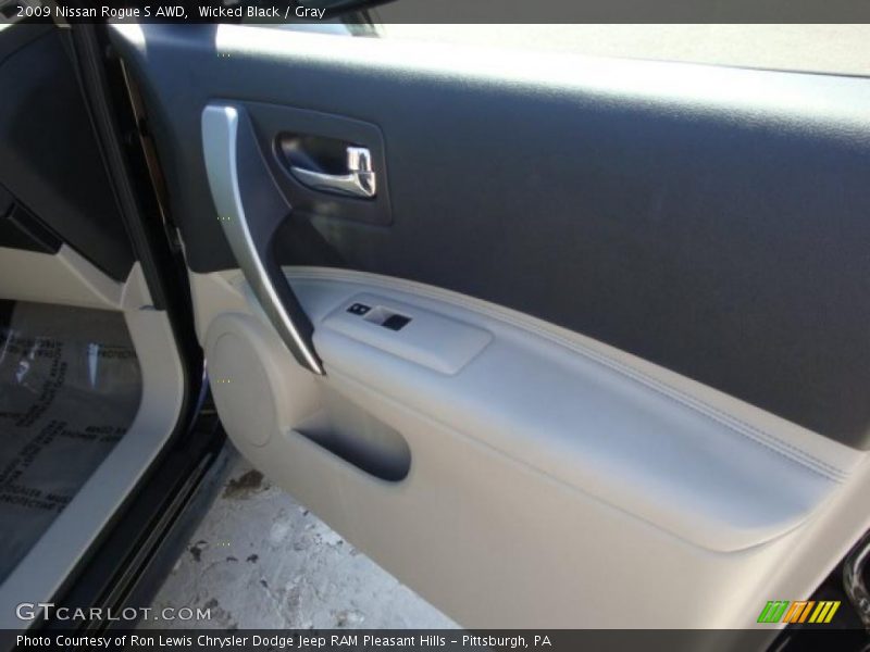 Wicked Black / Gray 2009 Nissan Rogue S AWD