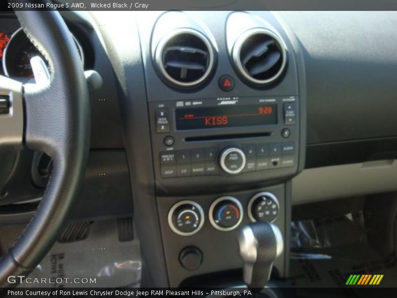 Wicked Black / Gray 2009 Nissan Rogue S AWD