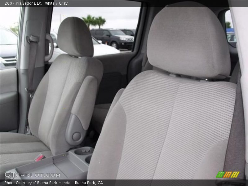 White / Gray 2007 Kia Sedona LX