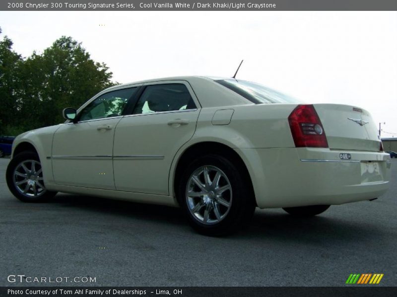 Cool Vanilla White / Dark Khaki/Light Graystone 2008 Chrysler 300 Touring Signature Series