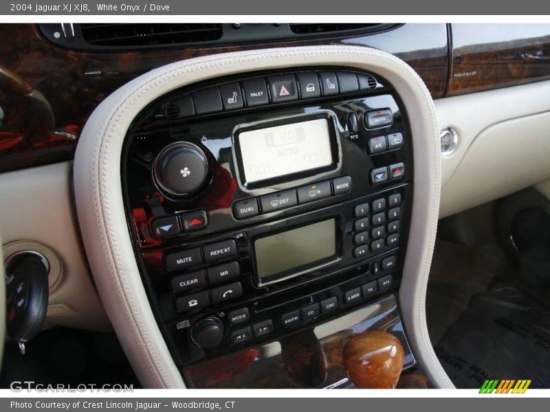 White Onyx / Dove 2004 Jaguar XJ XJ8