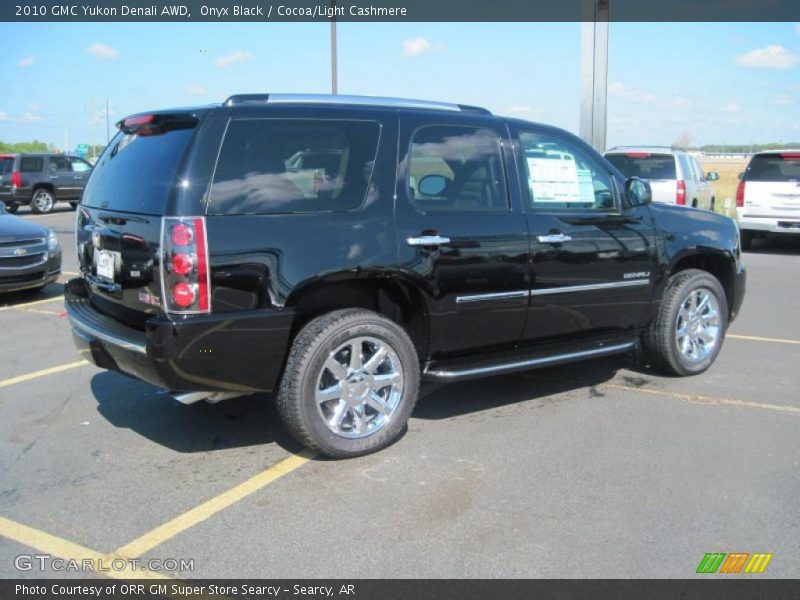 Onyx Black / Cocoa/Light Cashmere 2010 GMC Yukon Denali AWD