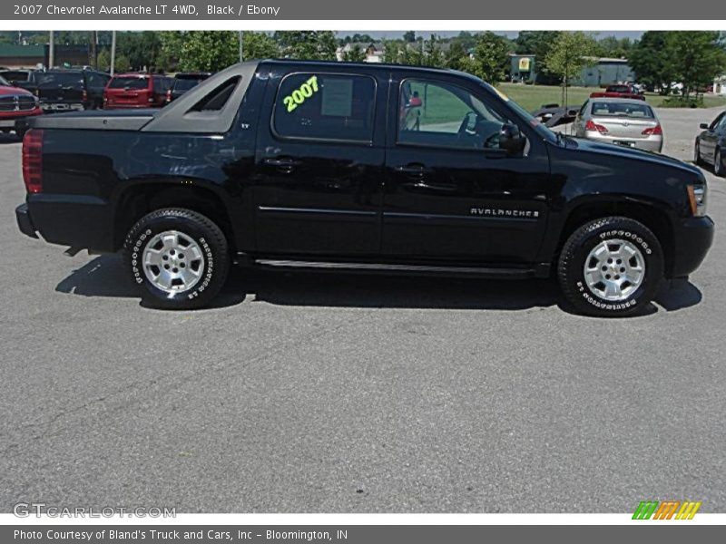 Black / Ebony 2007 Chevrolet Avalanche LT 4WD