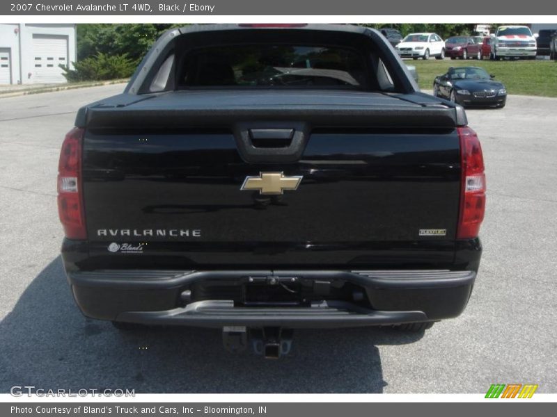 Black / Ebony 2007 Chevrolet Avalanche LT 4WD