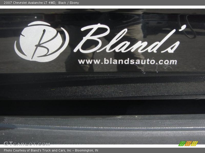 Black / Ebony 2007 Chevrolet Avalanche LT 4WD