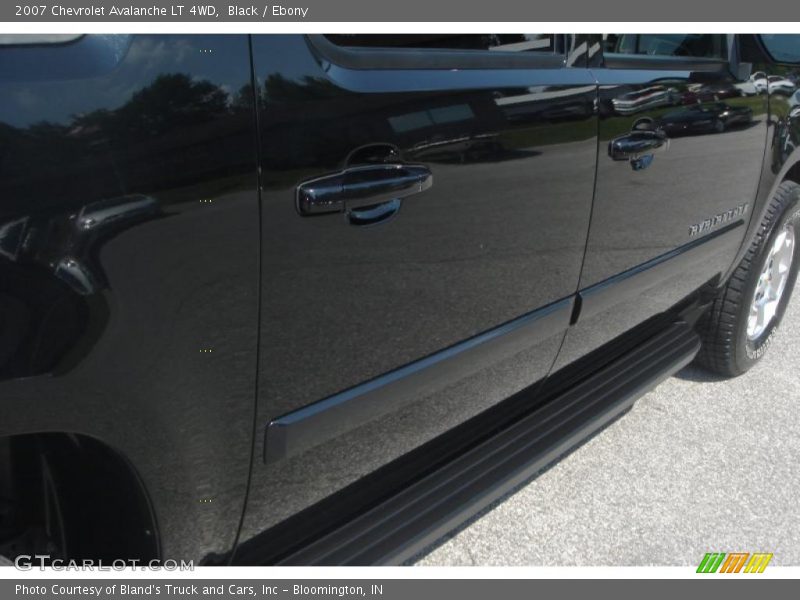 Black / Ebony 2007 Chevrolet Avalanche LT 4WD