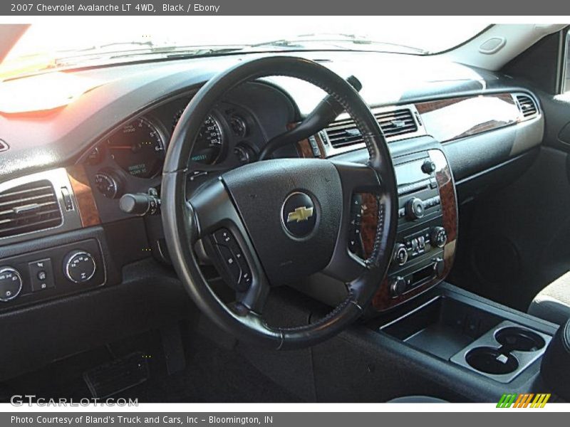 Black / Ebony 2007 Chevrolet Avalanche LT 4WD