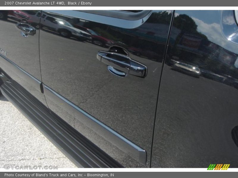 Black / Ebony 2007 Chevrolet Avalanche LT 4WD