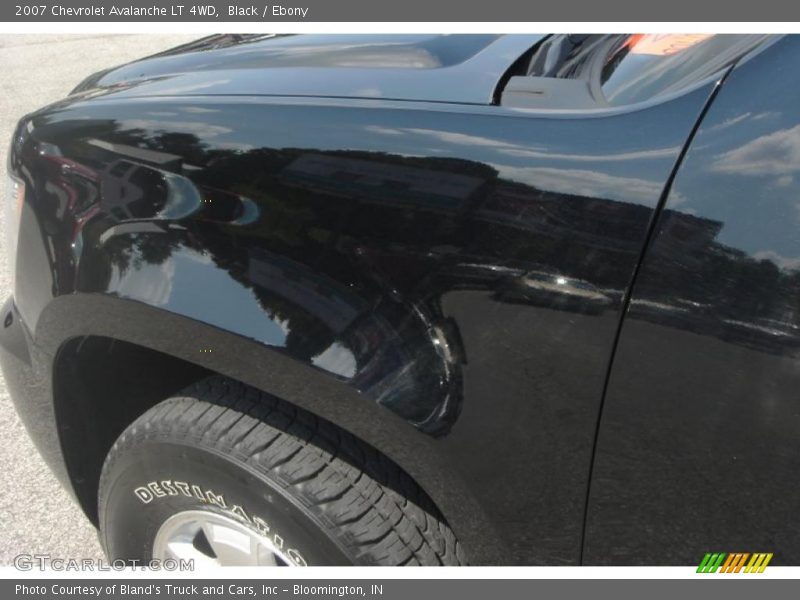 Black / Ebony 2007 Chevrolet Avalanche LT 4WD
