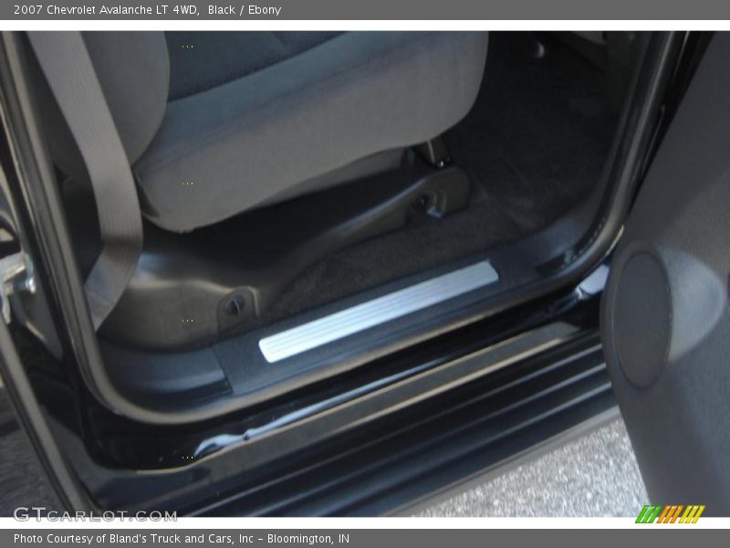 Black / Ebony 2007 Chevrolet Avalanche LT 4WD