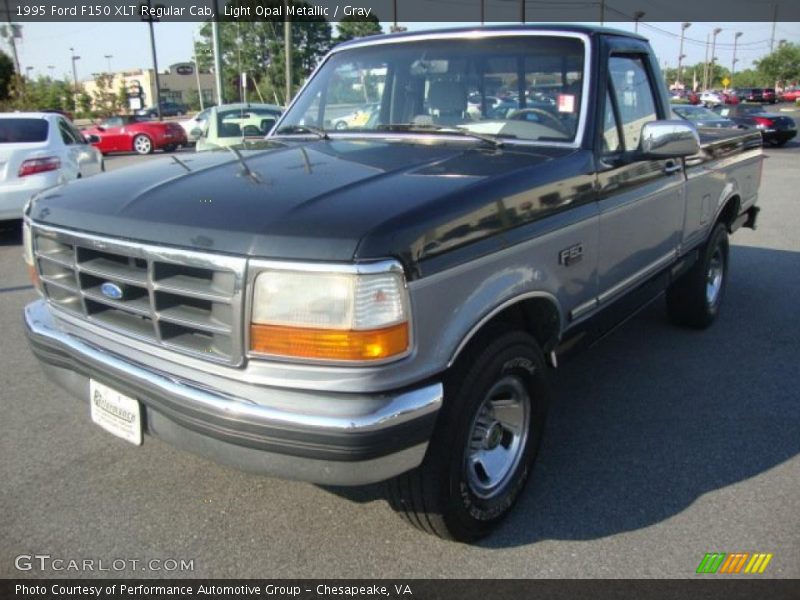 Light Opal Metallic / Gray 1995 Ford F150 XLT Regular Cab