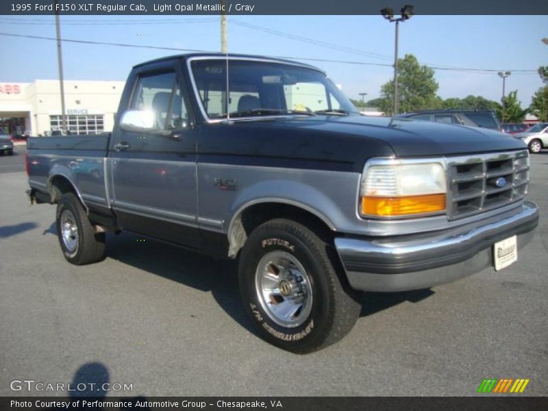 Light Opal Metallic / Gray 1995 Ford F150 XLT Regular Cab