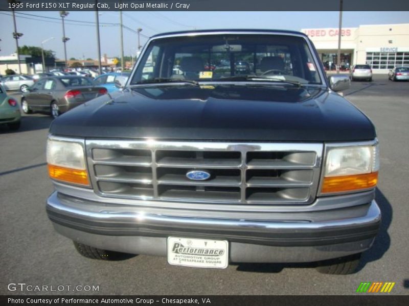 Light Opal Metallic / Gray 1995 Ford F150 XLT Regular Cab