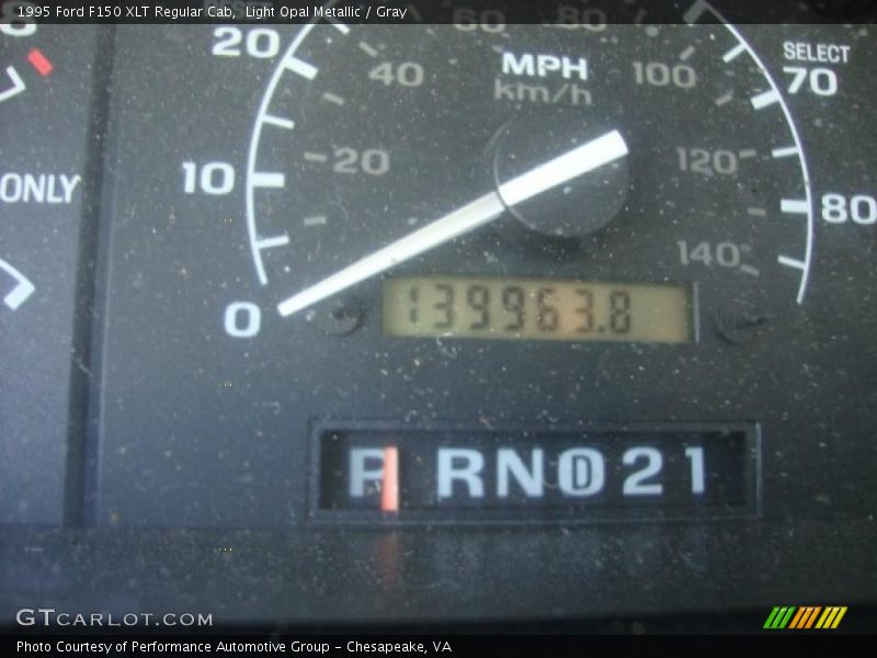 Light Opal Metallic / Gray 1995 Ford F150 XLT Regular Cab