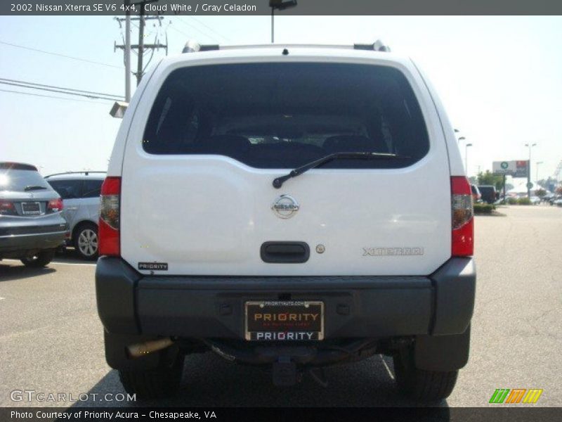 Cloud White / Gray Celadon 2002 Nissan Xterra SE V6 4x4