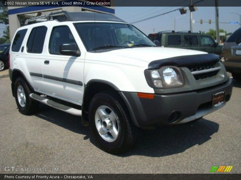 Cloud White / Gray Celadon 2002 Nissan Xterra SE V6 4x4