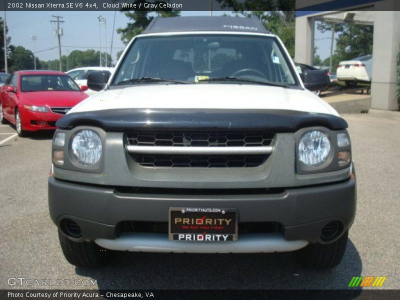 Cloud White / Gray Celadon 2002 Nissan Xterra SE V6 4x4