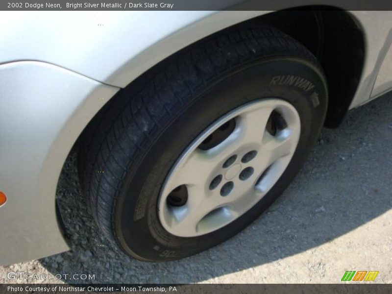 Bright Silver Metallic / Dark Slate Gray 2002 Dodge Neon