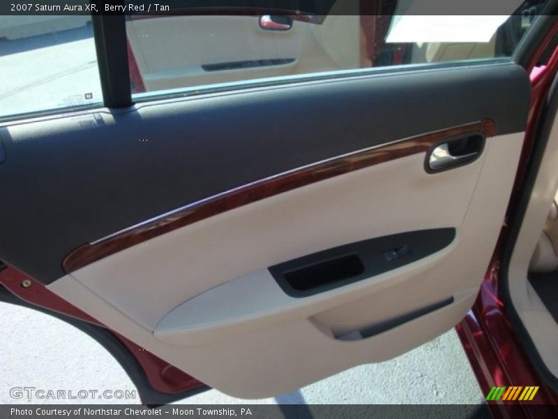 Berry Red / Tan 2007 Saturn Aura XR