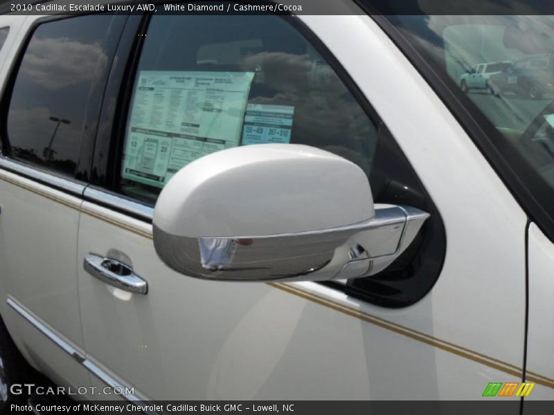 White Diamond / Cashmere/Cocoa 2010 Cadillac Escalade Luxury AWD