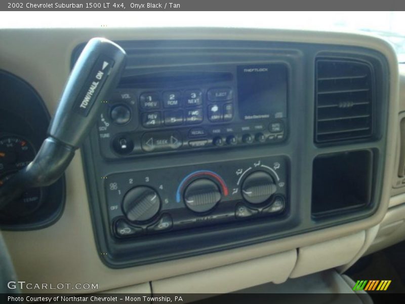Onyx Black / Tan 2002 Chevrolet Suburban 1500 LT 4x4