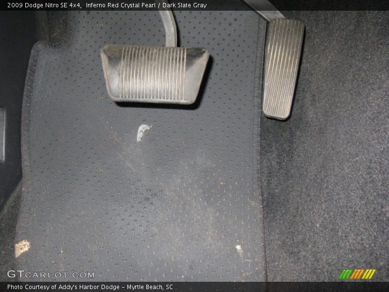 Inferno Red Crystal Pearl / Dark Slate Gray 2009 Dodge Nitro SE 4x4