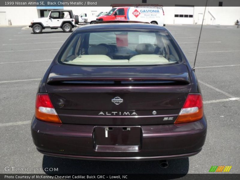 Black Cherry Metallic / Blond 1999 Nissan Altima SE