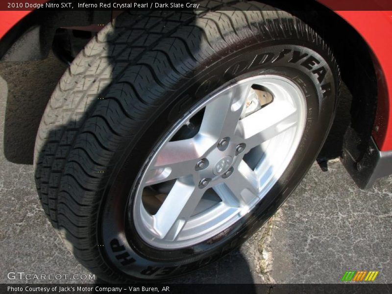 Inferno Red Crystal Pearl / Dark Slate Gray 2010 Dodge Nitro SXT
