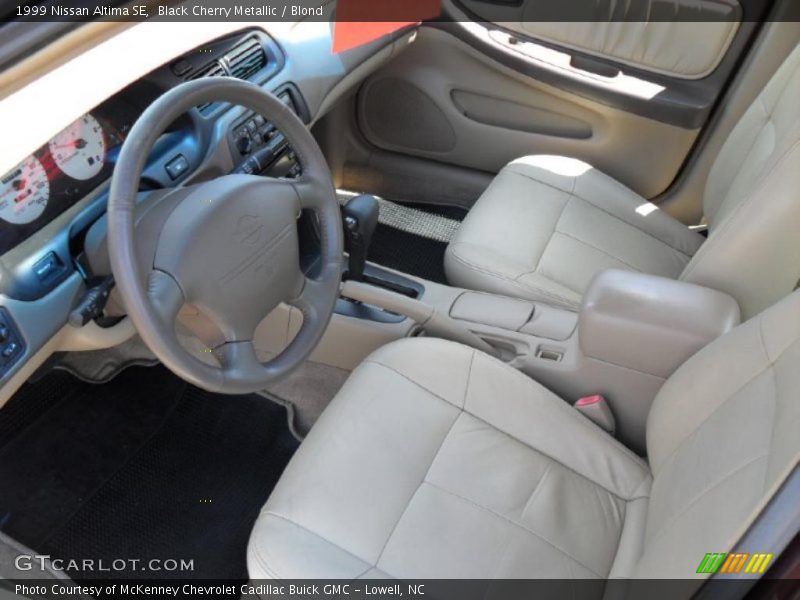 Black Cherry Metallic / Blond 1999 Nissan Altima SE