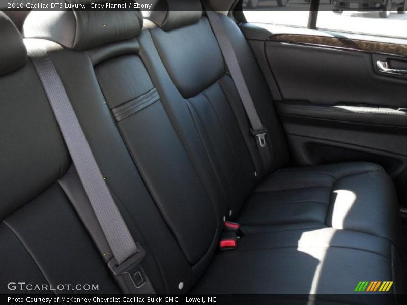 Grey Flannel / Ebony 2010 Cadillac DTS Luxury