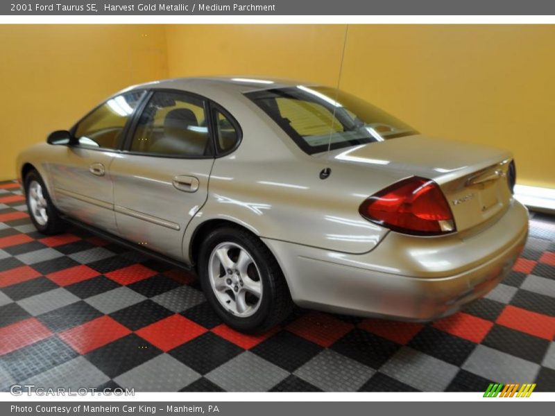 Harvest Gold Metallic / Medium Parchment 2001 Ford Taurus SE