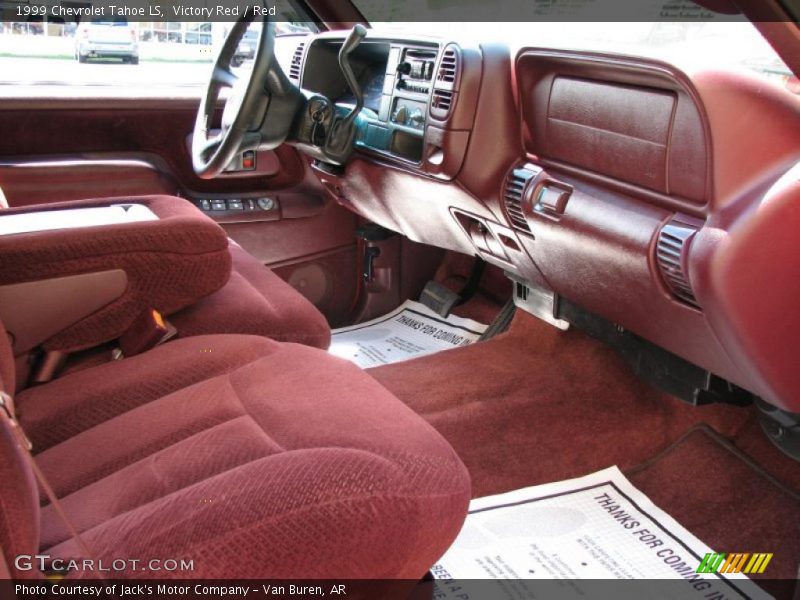 Victory Red / Red 1999 Chevrolet Tahoe LS