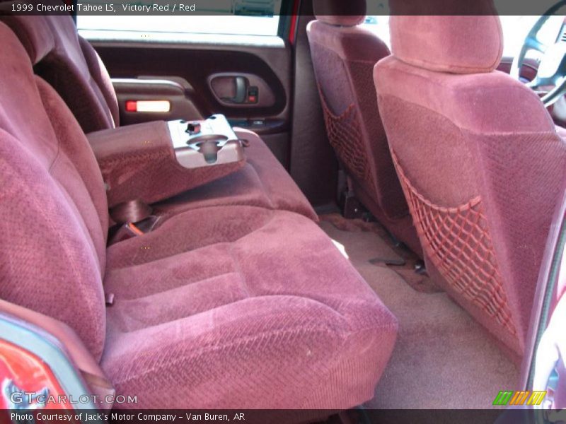 Victory Red / Red 1999 Chevrolet Tahoe LS