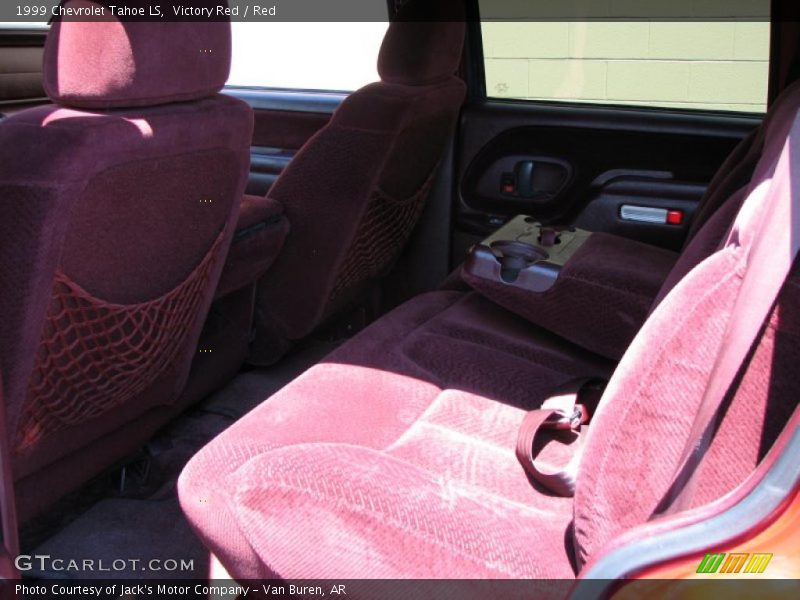 Victory Red / Red 1999 Chevrolet Tahoe LS