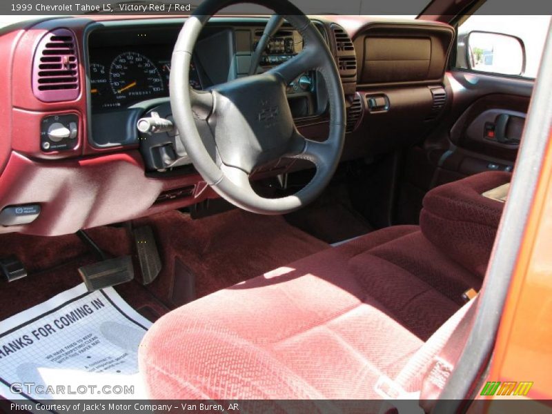 Victory Red / Red 1999 Chevrolet Tahoe LS