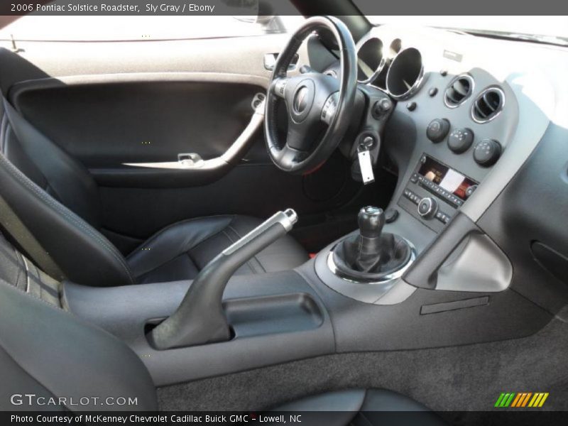 Sly Gray / Ebony 2006 Pontiac Solstice Roadster