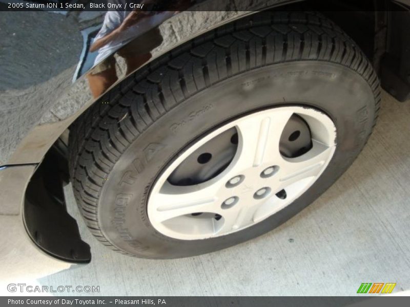 Black Onyx / Gray 2005 Saturn ION 1 Sedan