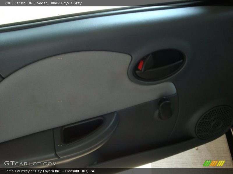 Black Onyx / Gray 2005 Saturn ION 1 Sedan