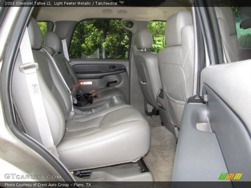 Light Pewter Metallic / Tan/Neutral 2003 Chevrolet Tahoe LS