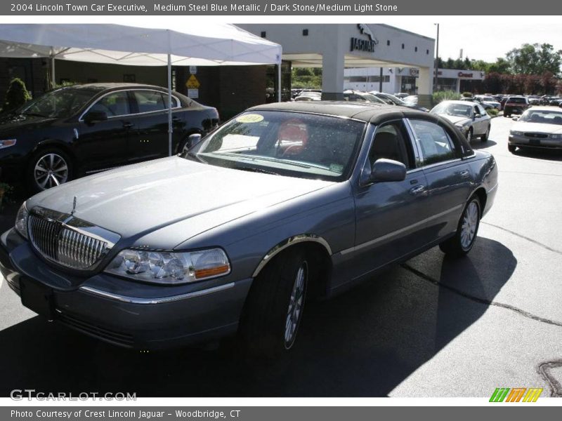 Medium Steel Blue Metallic / Dark Stone/Medium Light Stone 2004 Lincoln Town Car Executive