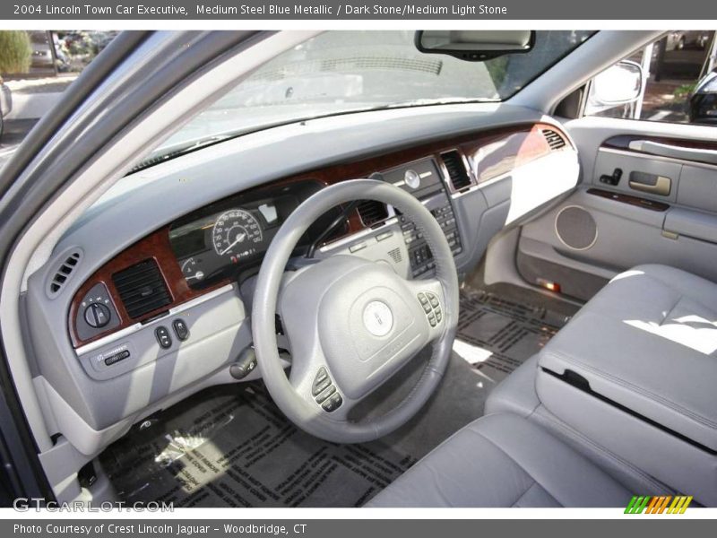 Medium Steel Blue Metallic / Dark Stone/Medium Light Stone 2004 Lincoln Town Car Executive