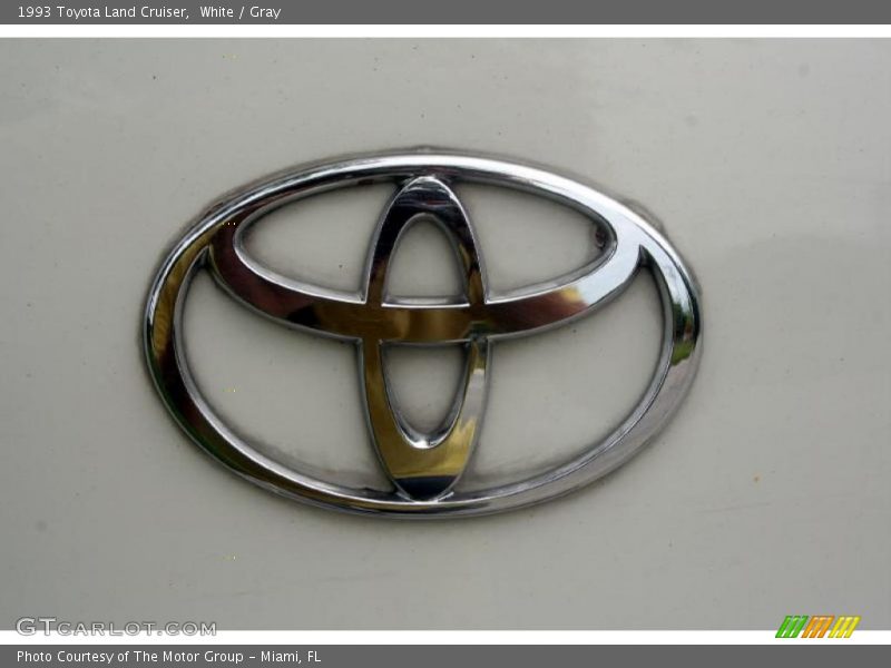 White / Gray 1993 Toyota Land Cruiser