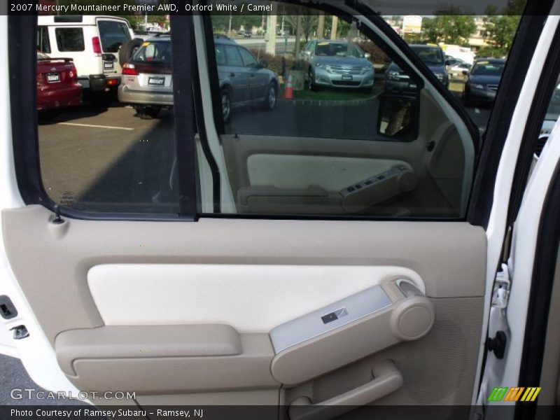 Oxford White / Camel 2007 Mercury Mountaineer Premier AWD