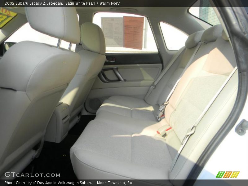 Satin White Pearl / Warm Ivory 2009 Subaru Legacy 2.5i Sedan